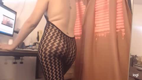 Samantha Eli online show from May 10, 10:59 pm