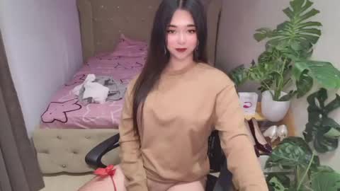 ts_yoshi_ online show from July 16, 2:06 am