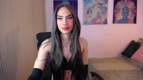 TS Alexa Feet online show from January 14, 2:39 am