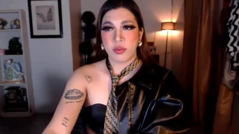 tsbigmilk online show from February 7, 11:25 am