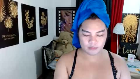 Snapshot of tsbrianabankhugecock chatting on April 22, 2:51 pm brianna online show from April 22, 2:51 pm