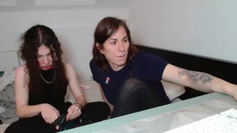 TSBubbles online show from December 4, 10:07 pm