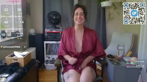 Snapshot of tsbunnyhun chatting on May 31, 2:24 pm Mia-Jane Seline online show from May 31, 2:24 pm