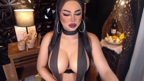 Snapshot of tsdarkdevon chatting on January 14, 1:15 am tsdarkdevon online show from January 14, 1:15 am