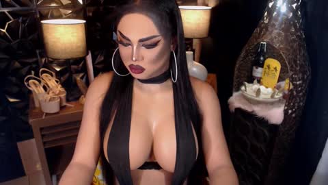 Snapshot of tsdarkdevon chatting on February 10, 4:41 am tsdarkdevon online show from February 10, 4:41 am