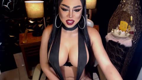 Snapshot of tsdarkdevon chatting on February 13, 4:43 am tsdarkdevon online show from February 13, 4:43 am