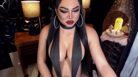 Snapshot of tsdarkdevon chatting on February 17, 7:37 am tsdarkdevon online show from February 17, 7:37 am