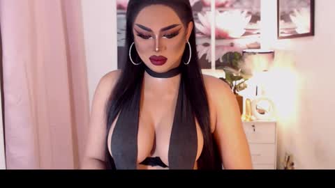 Snapshot of tsdarkdevon chatting on February 24, 2:40 am tsdarkdevon online show from February 24, 2:40 am