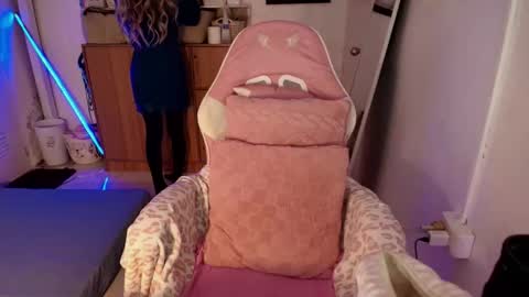Snapshot of tsgilian_exoticbeauty chatting on March 4, 7:36 am tsgilian_exoticbeauty online show from March 4, 7:36 am