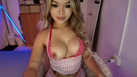 Snapshot of tsgilian_exoticbeauty chatting on March 7, 3:14 am tsgilian_exoticbeauty online show from March 7, 3:14 am