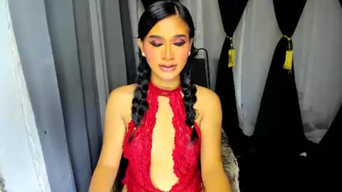 tspaulinafoxy online show from September 13, 11:43 am