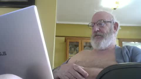 Snapshot of tsteach50 chatting on December 9, 5:19 pm tsteach50 online show from December 9, 5:19 pm