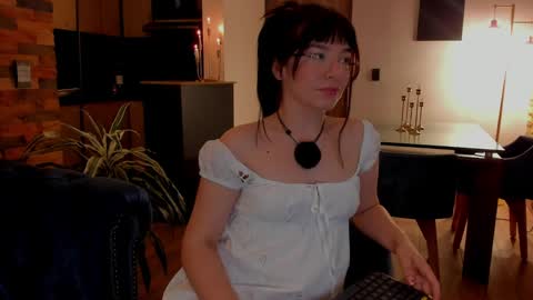 Snapshot of tsukys_spell chatting on April 1, 1:17 am Tsuky online show from April 1, 1:17 am