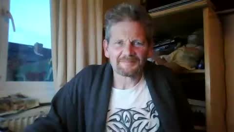Snapshot of ttb2769 chatting on January 2, 8:06 am ttb2769 online show from January 2, 8:06 am