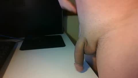 Snapshot of ttdiaz01 chatting on January 9, 9:01 am Portuga online show from January 9, 9:01 am