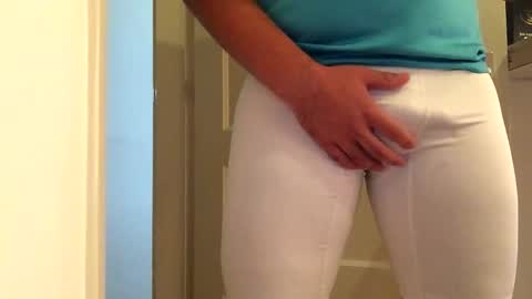 Snapshot of ttt94xxx chatting on September 24, 11:24 am Tommy online show from September 24, 11:24 am