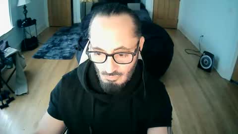 Snapshot of tuscan_taurus chatting on March 22, 11:35 am tuscan_taurus online show from March 22, 11:35 am