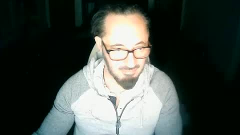 Snapshot of tuscan_taurus chatting on April 22, 3:31 am tuscan_taurus online show from April 22, 3:31 am