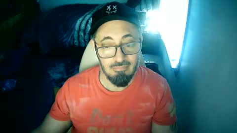 Snapshot of tuscan_taurus chatting on June 7, 10:13 pm tuscan_taurus online show from June 7, 10:13 pm