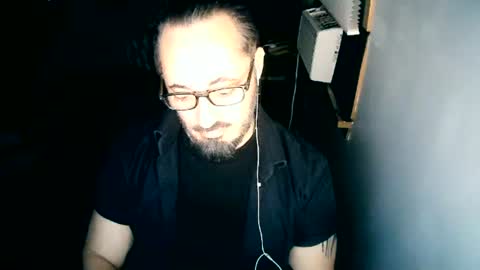 Snapshot of tuscan_taurus chatting on June 25, 8:08 am tuscan_taurus online show from June 25, 8:08 am