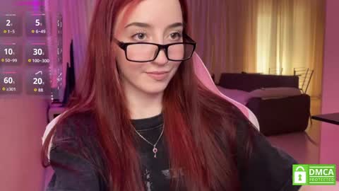 Snapshot of tutti_cutieee chatting on May 12, 8:55 am Nika online show from May 12, 8:55 am