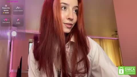 Snapshot of tutti_cutieee chatting on May 18, 9:59 am Nika online show from May 18, 9:59 am