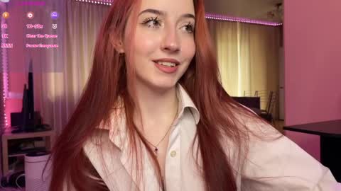 Snapshot of tutti_cutieee chatting on May 25, 8:31 am Nika online show from May 25, 8:31 am