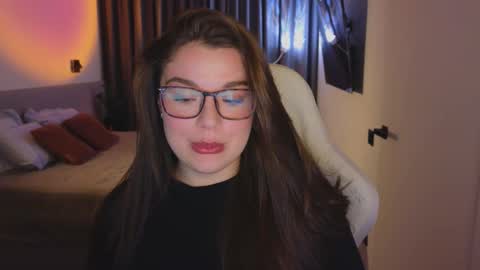Snapshot of tutti_frutti_ chatting on October 13, 9:04 pm Ariana online show from October 13, 9:04 pm