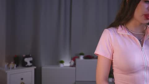 Shirlee online show from May 28, 2:25 pm
