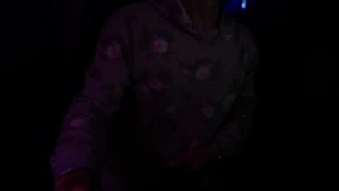 Snapshot of twackedntatted chatting on March 2, 12:43 pm TwackedNTatted online show from March 2, 12:43 pm