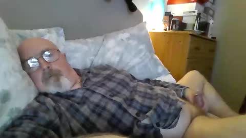 Snapshot of twatcockandballs chatting on February 17, 1:47 am twatcockandballs online show from February 17, 1:47 am