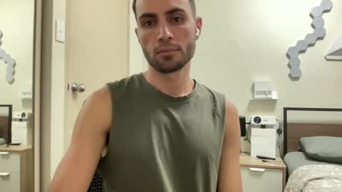 Snapshot of twikboy chatting on February 23, 12:05 pm Twinkboy online show from February 23, 12:05 pm