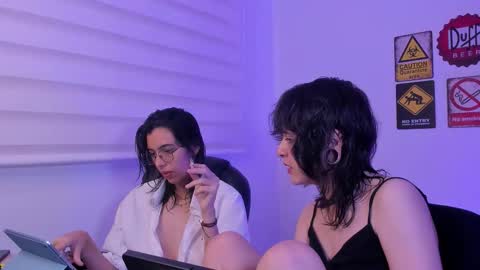 Eve  Lili online show from February 4, 10:04 pm