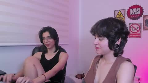 Eve  Lili online show from April 19, 9:39 pm