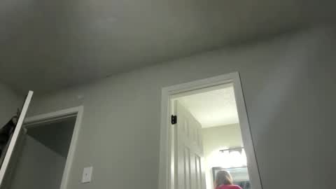 Snapshot of twinfl4m3ss chatting on March 4, 1:44 am twinfl4m3ss online show from March 4, 1:44 am