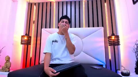 samu online show from October 25, 12:13 pm