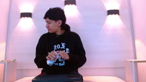 samu online show from December 5, 12:03 pm