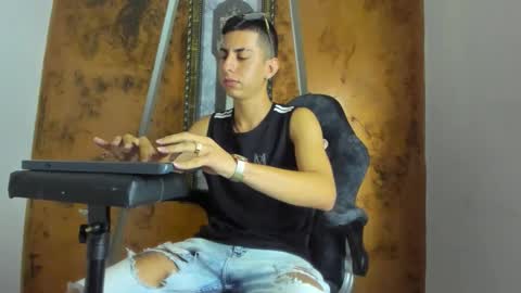 Snapshot of twink_scott19 chatting on September 28, 12:16 am twink_scott19 online show from September 28, 12:16 am