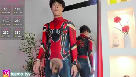Snapshot of twink_teemo chatting on April 14, 9:43 pm twink_teemo online show from April 14, 9:43 pm