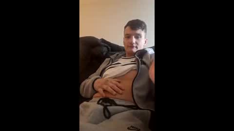 twinkboy2042 online show from March 3, 7:14 am