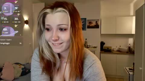 Snapshot of twinkle_toes_ chatting on July 19, 9:51 pm Eva online show from July 19, 9:51 pm