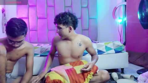 twinksecrets_ online show from March 26, 11:16 am