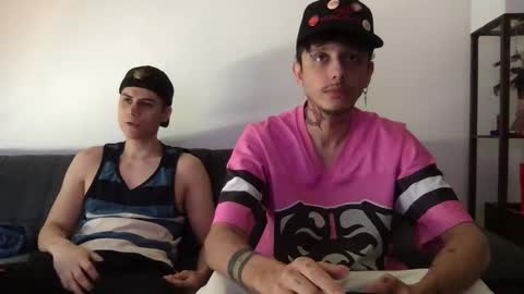 Snapshot of twinksguys360 chatting on November 23, 6:08 pm Derrick online show from November 23, 6:08 pm