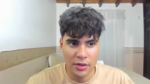 Snapshot of twinkwolf2 chatting on March 3, 2:07 am twinkwolf2 online show from March 3, 2:07 am