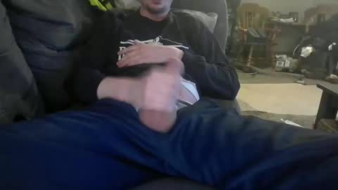 Snapshot of twinkymcgee1234 chatting on January 22, 2:37 am TwinkyMcgee online show from January 22, 2:37 am