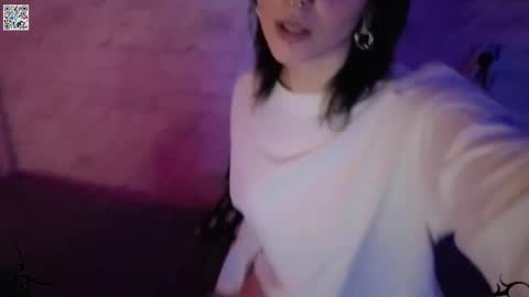 Sin and Skin online show from February 19, 7:21 pm