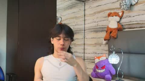 Snapshot of twinslovers_ chatting on May 18, 4:07 am twinslovers_ online show from May 18, 4:07 am