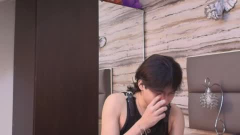 Snapshot of twinslovers_ chatting on May 24, 4:17 am twinslovers_ online show from May 24, 4:17 am