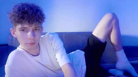 TwiShadow online show from February 25, 8:35 am