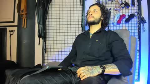 Clio  Tadeo online show from February 23, 6:01 pm